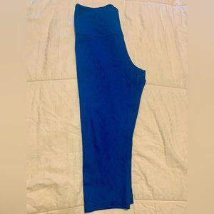 Zyia light n tight hi-rise crop women’s size 6-8 royal  blue willow